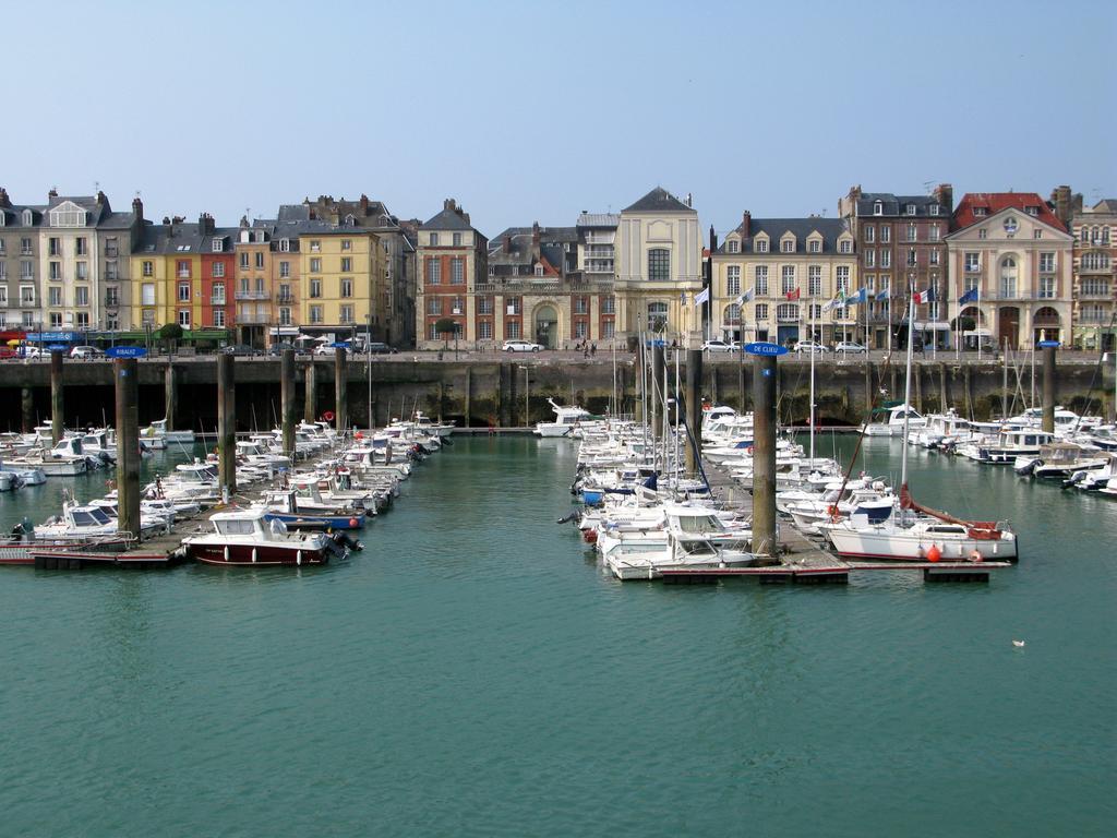 Homestudio73 Dieppe Bagian luar foto